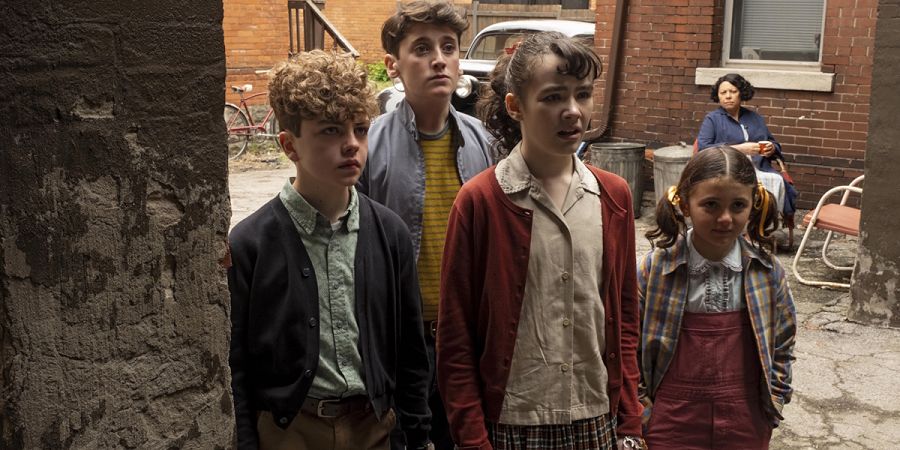 Кадр из сериала &laquo;Оно: Добро пожаловать в Дерри&raquo;